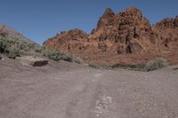 Scenic Drive through Nevada Desert and Red Rock (002)