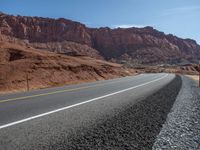 Scenic Road in Utah: Embracing the Landscape with Clear Skies