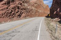 Scenic Road in Utah, USA: Mountain Landforms 002