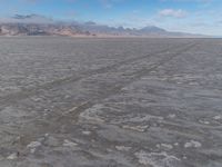 Scenic Salt Lake: A Desert Bathed in Sunshine