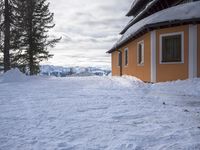 Serene Winter Scene of Mountain Range Piste 004