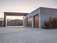 Sleek Concrete Facade: Architecture in Los Angeles