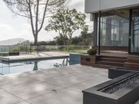 A Sleek Home in Los Angeles with Floor-to-Ceiling Windows