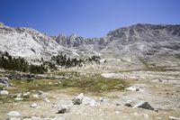 Snow Covered Mountain Peak: Captivating Winter Scene