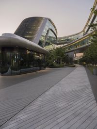 Soho District: Shanghai Metropolitan Architecture