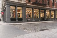 Soho Manhattan: Classic Architecture and Cobblestone Roads