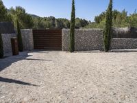 Spain's Architecture: Garden with Stone Wall