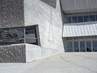 Spain's Concrete Facade: A Modern Architectural Masterpiece