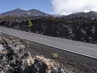 Spain's Mountain Pass: A Highway Made of Asphalt