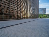 Spain's Historic Alley-Ways: A Modern Office Building in Barcelona