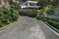 Straight Roads and Modern Homes in Hollywood Hills (005)