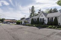 Suburban Homes in Toronto: Beautiful Flower Gardens