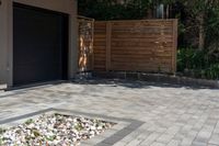 A Suburban House in Toronto with a Tree Courtyard