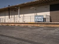 Sunny Day in Los Angeles: Urban Road Scenes