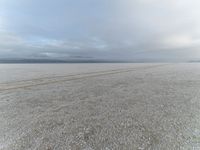 Sunny Day in Salt Lake: Open Space under Sunlight