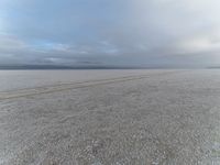 Sunny Day in Salt Lake: Open Space under Sunlight