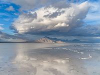 Sunny Utah: Mountains Overlooking Salt Lake