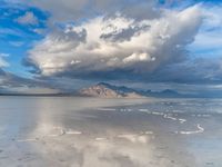 Sunny Utah: Mountains Overlooking Salt Lake