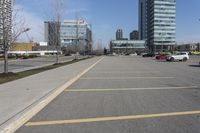 Toronto's Business District: High-Rise Buildings and Breathtaking Skyline