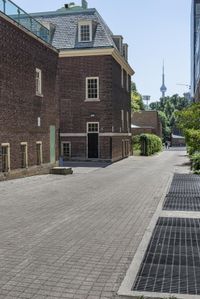 Toronto City Life: Clear Skies and Urban Design