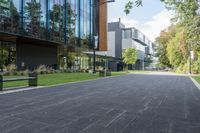 Toronto Urban Plaza and Walkway: Showcasing Modern Architecture