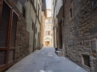 Tuscany Architecture: Exploring the Village Road