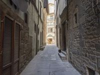 Tuscany Architecture: Exploring the Village Road