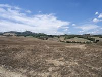 Tuscany Italy Green Hills Landscape 002