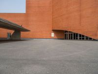 Urban Architecture in Europe: The Museum of Porto