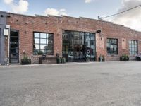 Exploring Urban Asphalt Roads in Los Angeles, USA