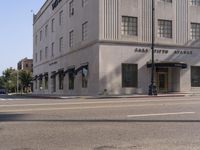 Urban Design in Los Angeles: Office Building Facade