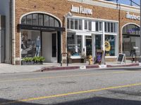 Urban Design: Storefront Architecture in Los Angeles