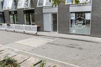 Urban Design in Toronto: Storefronts on Elevated Walkways