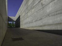 Urban Design in Zaragoza: The Concrete Streets