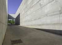 Urban Design in Zaragoza: The Concrete Streets