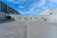 Urban Design in Zaragoza, Spain: Concrete Walls Create Open Space