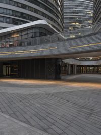 Urban Metropolis: SOHO Plaza Architecture