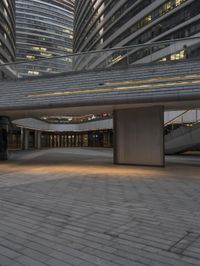 Urban Metropolis: SOHO Plaza Architecture