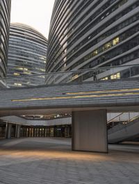 Urban Metropolis: SOHO Plaza Architecture