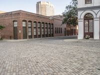 Urban Plaza in Los Angeles: Clear Sky and Classic Architecture