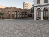 Urban Plaza in Los Angeles: Clear Sky and Classic Architecture