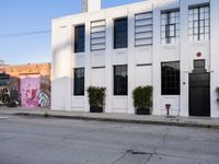 Urban Roads: A Clear View of Los Angeles