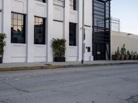 The Urban Roads of Los Angeles: A Scenic Day Drive