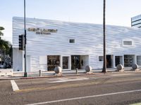 Urban Roads of Los Angeles: Shopping and Architecture