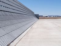 USA Architecture: Metal Wall and Roof Design