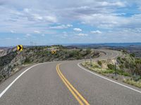 USA's Cloudy Day: Road Trip through Nature's Wonders