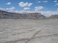 USA Desert Landscape: Clouds and Nature at Factory Butte