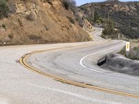 USA Desert Landscape: A Drive Through Majestic Mountains