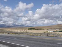 USA Desert Road Trip: A Journey Through Mountain Landscapes