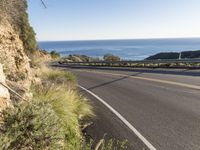 USA Highway: Smooth Asphalt and Clear Skies